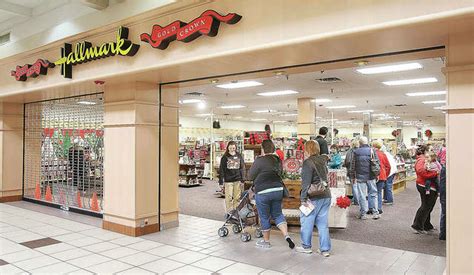 jan's hallmark alton square mall.